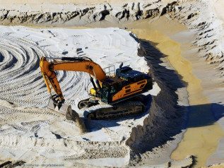 Mining equipment and services